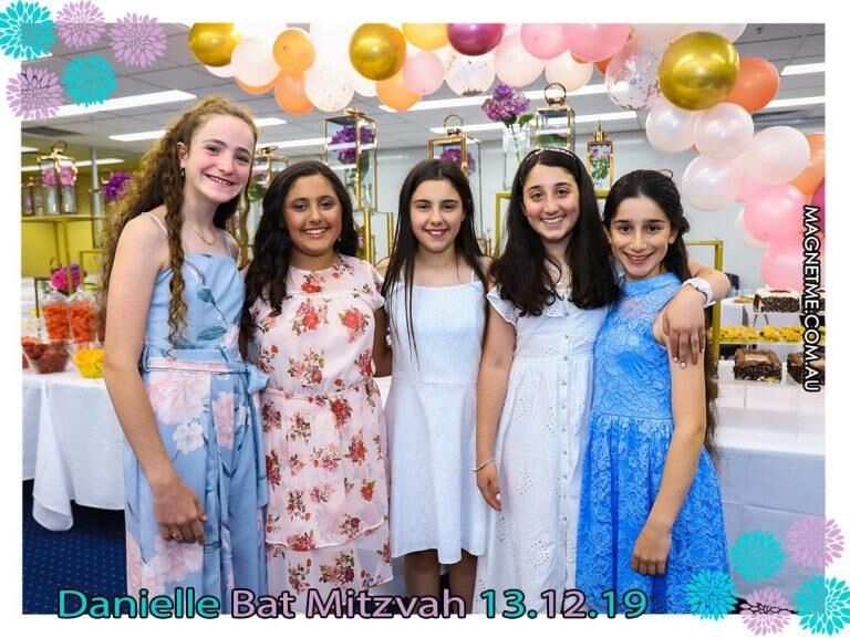 Bat Mitzvah girls photo - Bat Mitzvah fun with girls and photo magnets